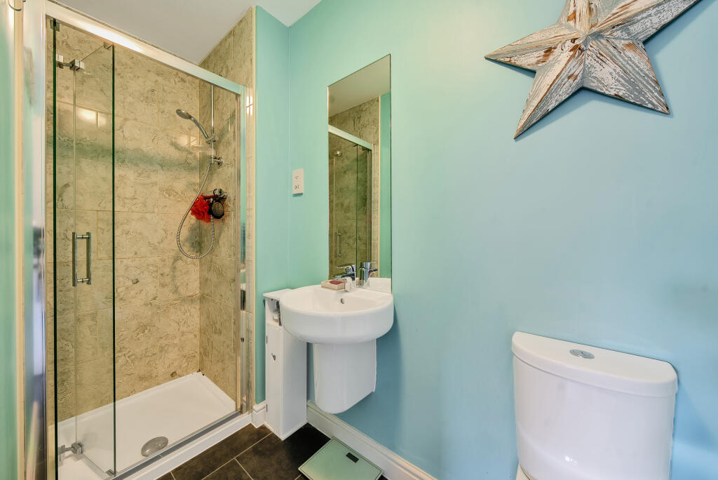 Ensuite Shower Room