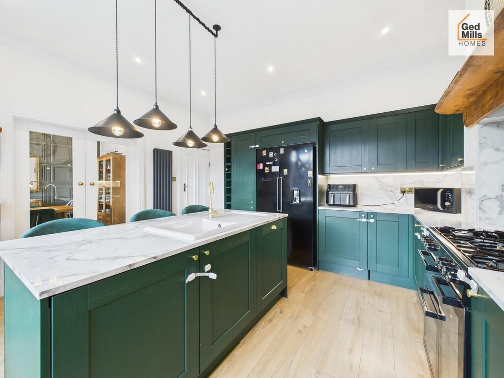 CAM04261G0-PR0114...