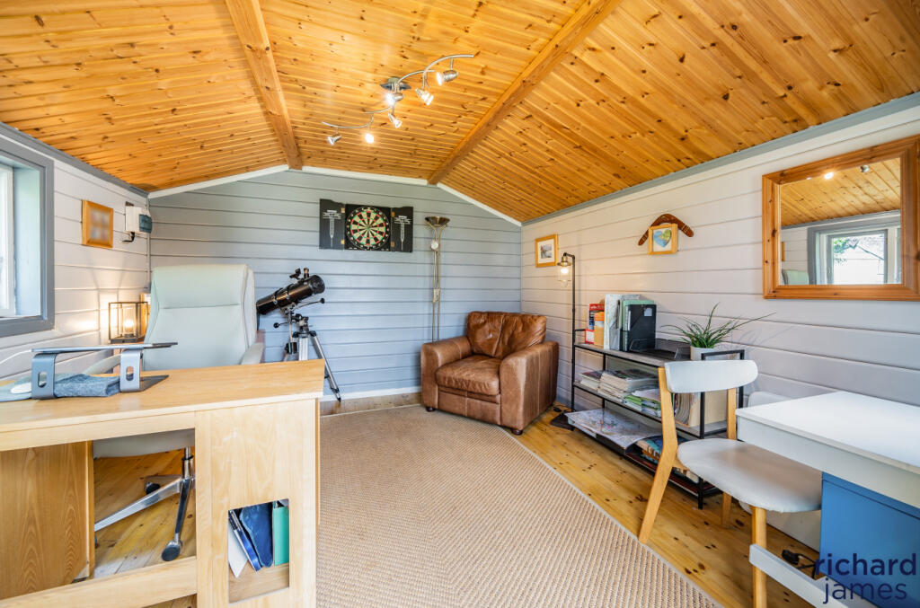 06966ad0-18dc-4c9...