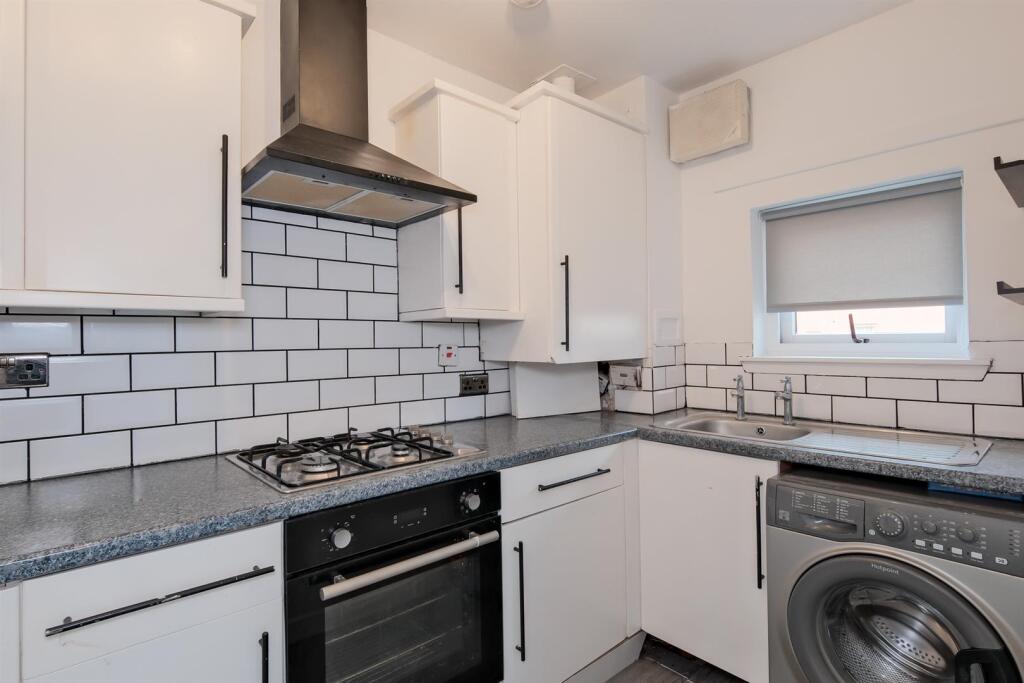 011-32 Cairn Court, Motherwell, ML1 1TD.jpg