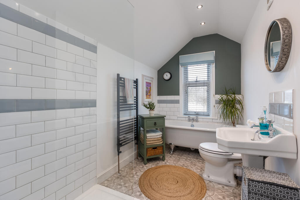 Westgate 116 Bathroom-1