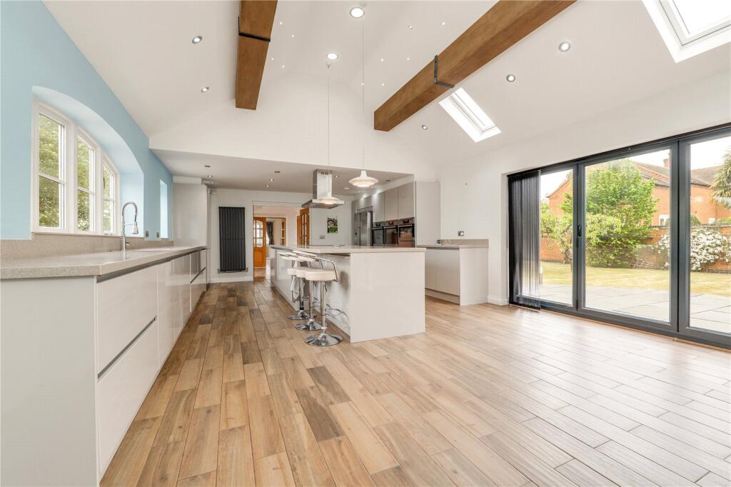 Kiving Kitchen