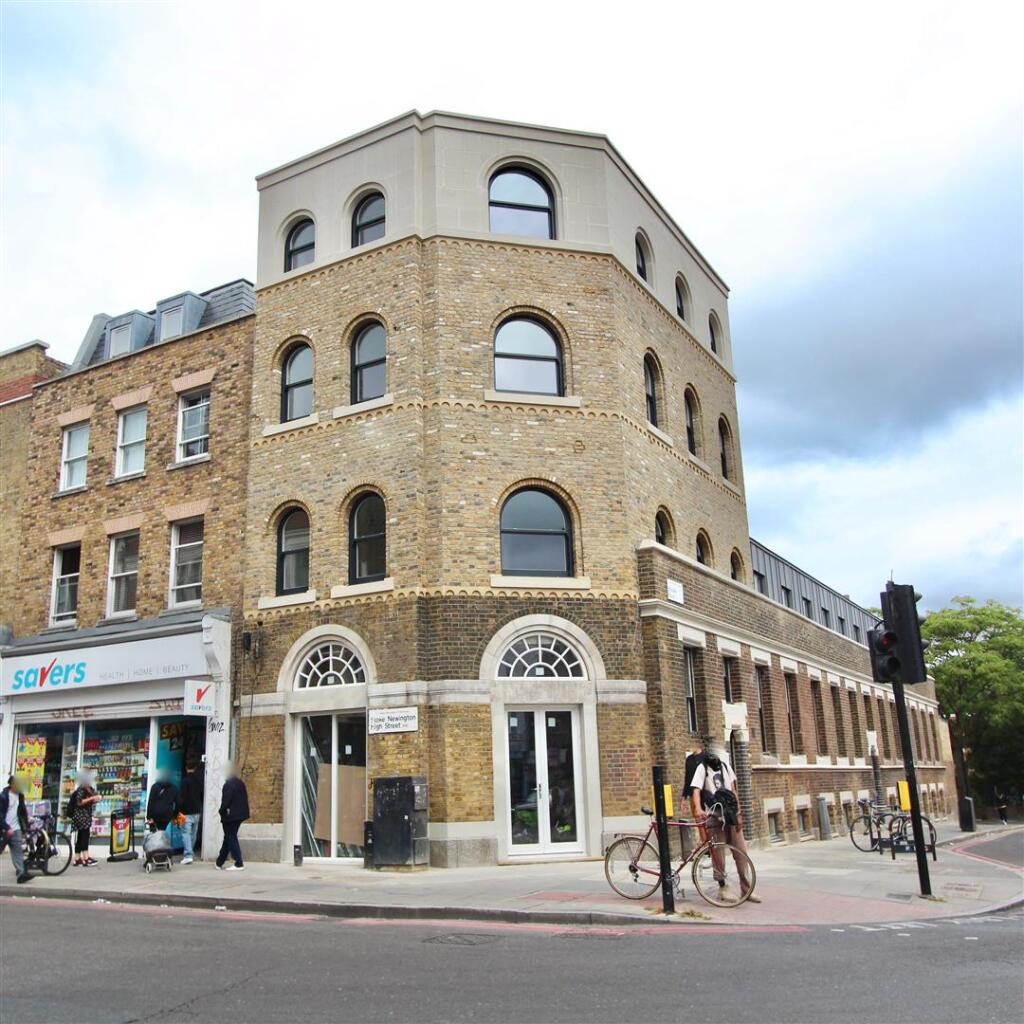 Stoke Newington High Street, N16