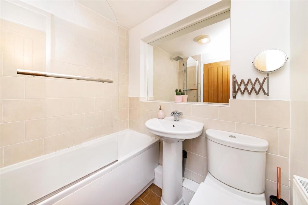 HOUSE BATHROOM