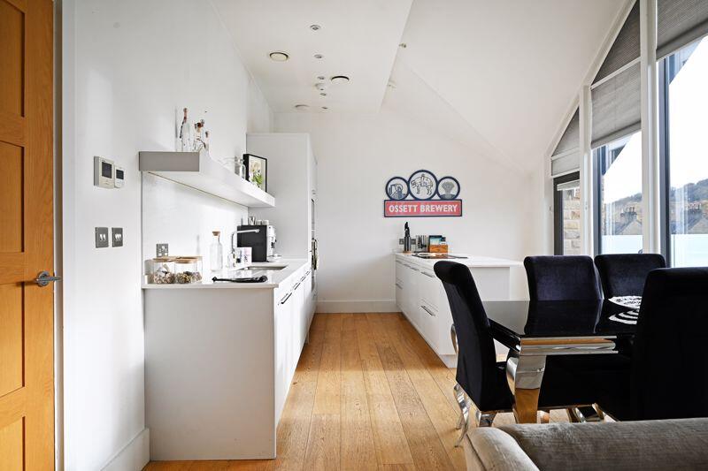 Open Plan Kitchen / Dining