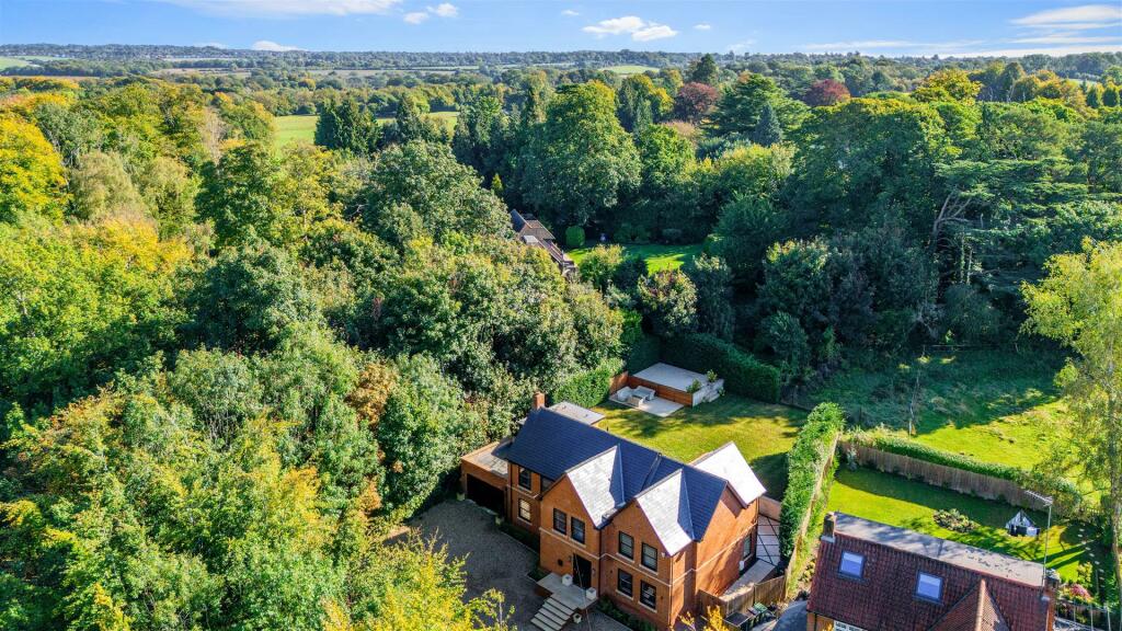 CUNLIFFE CLOSE, 1 DRONE  (5).jpg