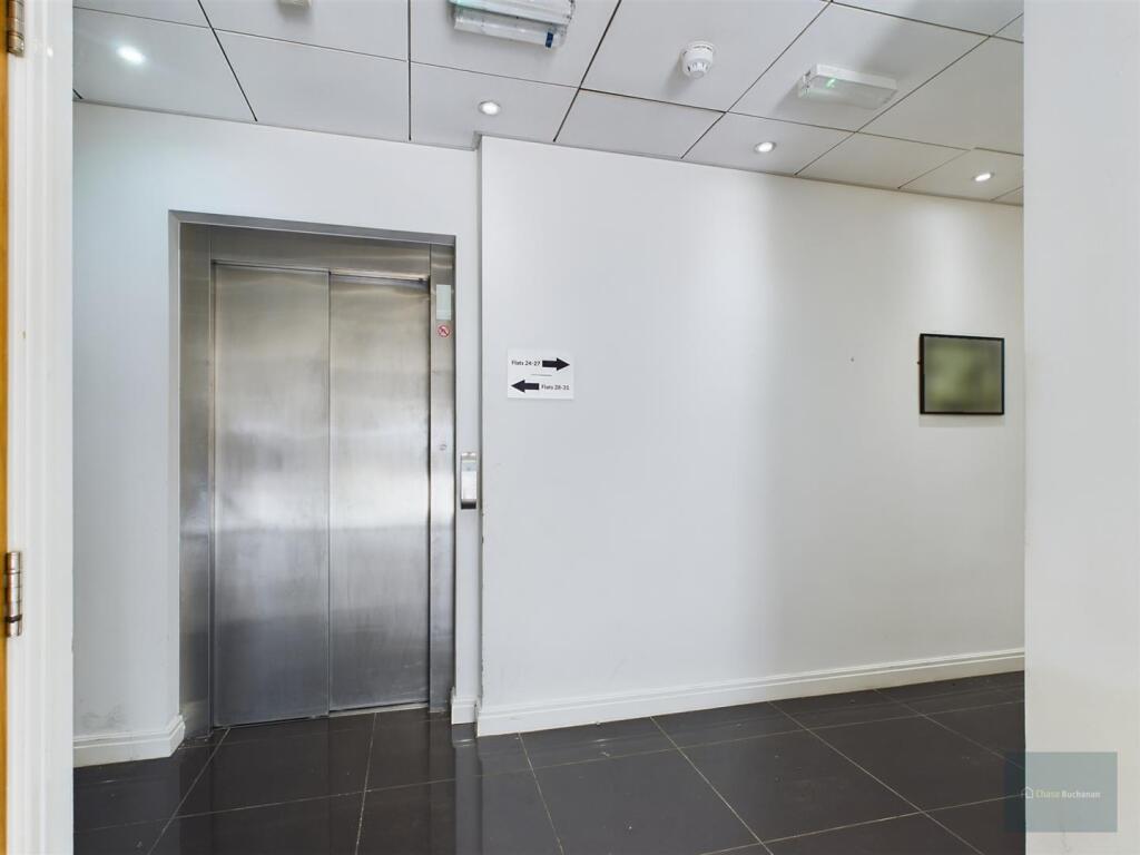 CAM03907G0-PR0047-ST