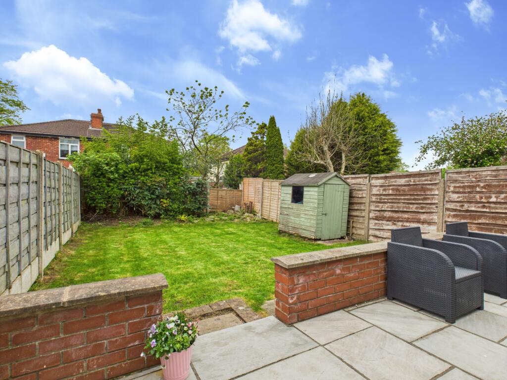 CAM03729G0-PR0034-STILL014