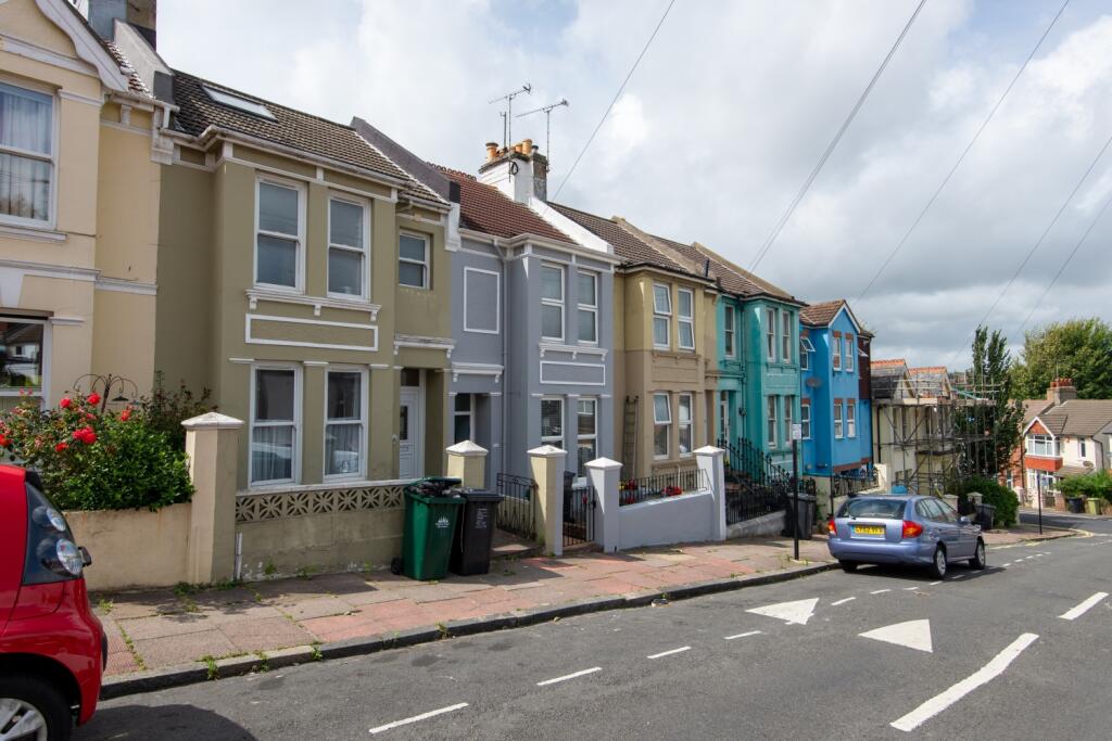 99 Brading Road FOH (2)