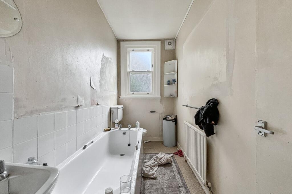 Flat D, 222 Randolph Avenue, Maida Vale, London W9 1PF