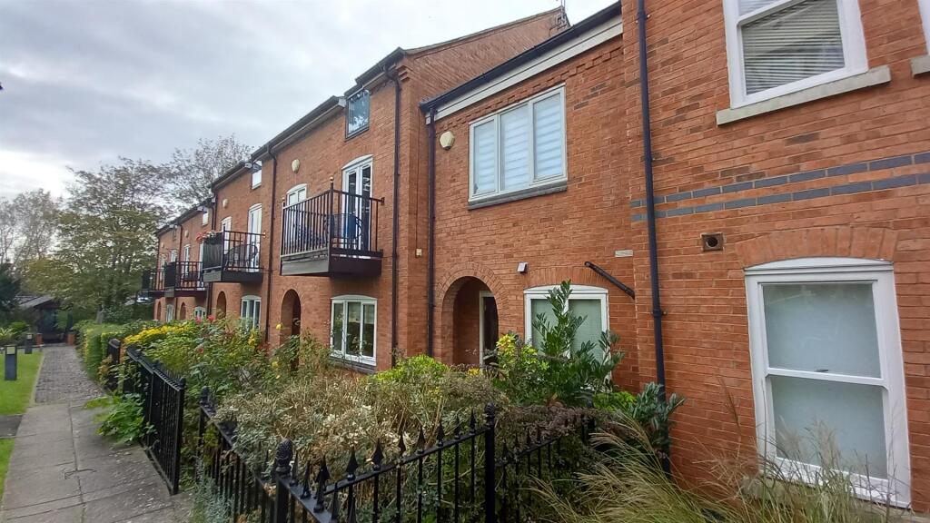 Wilhelmina Close, Leamington Spa