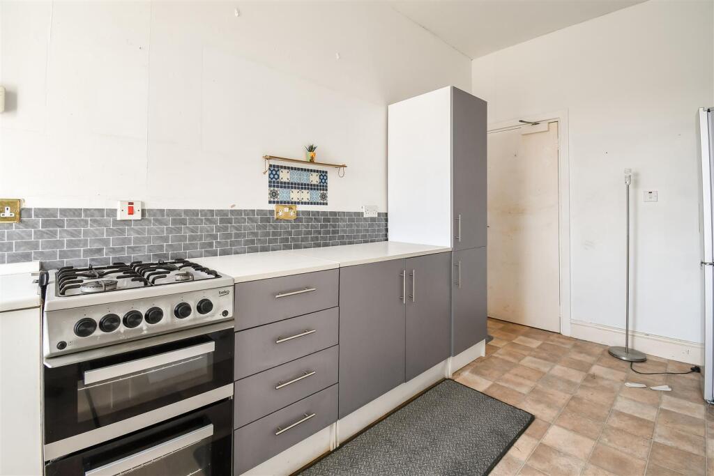 Fitted Kitchen
