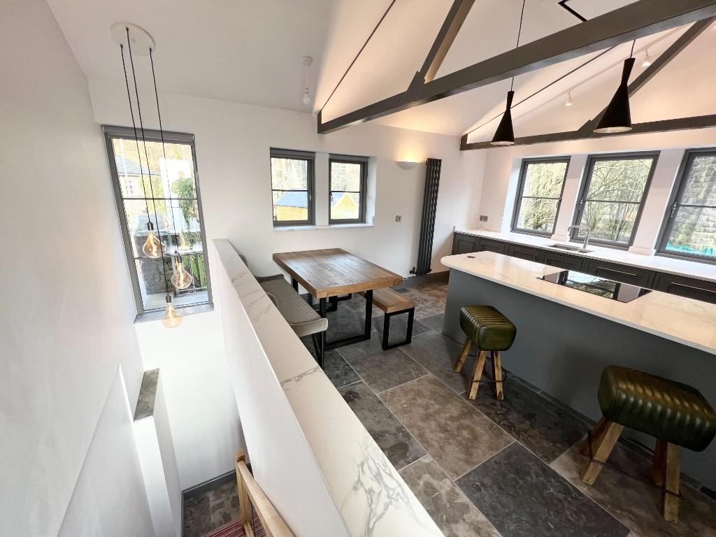 KITCHEN /DINING AREA