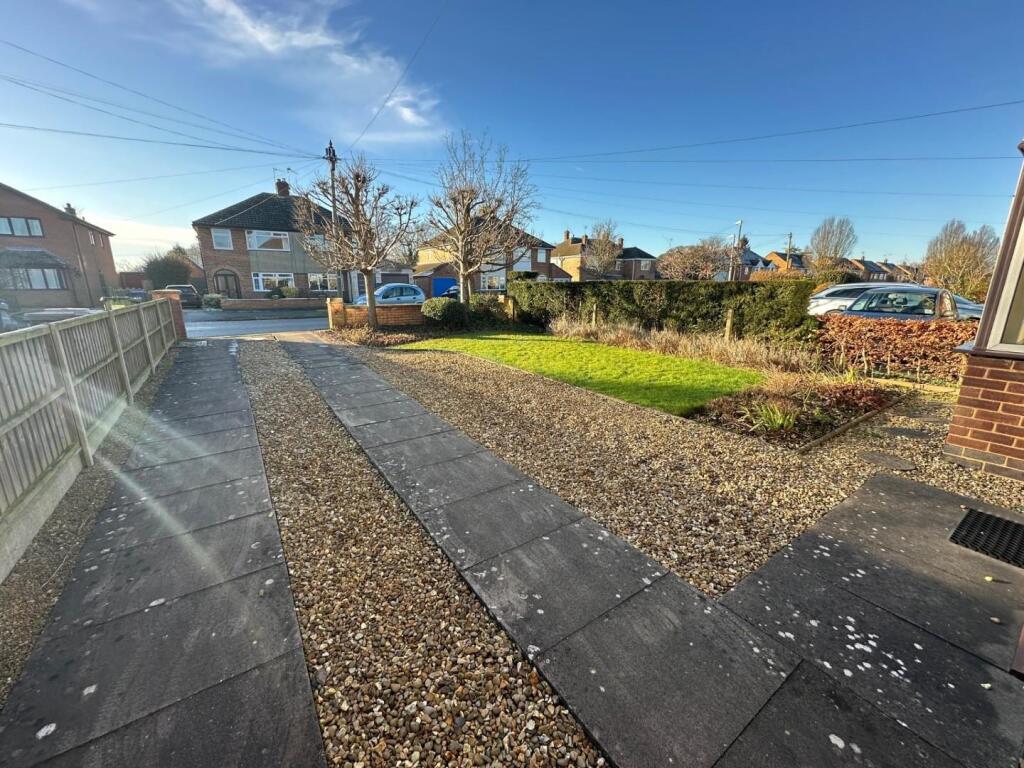 81Alywnroad9.jpg