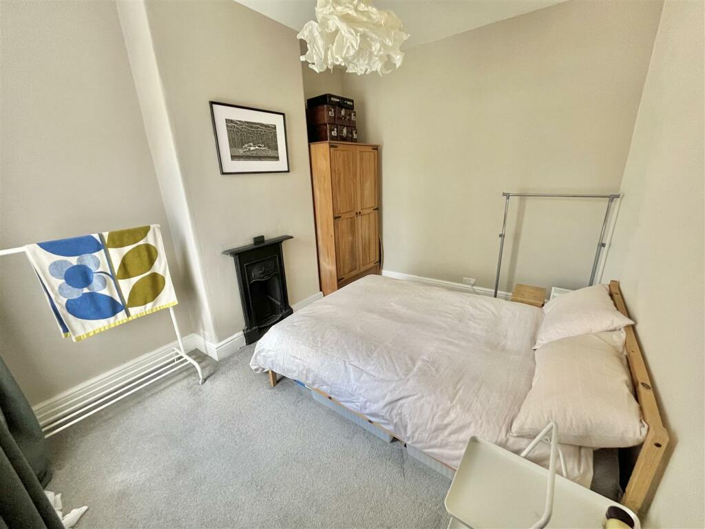 Bedroom 2 Aspect 2