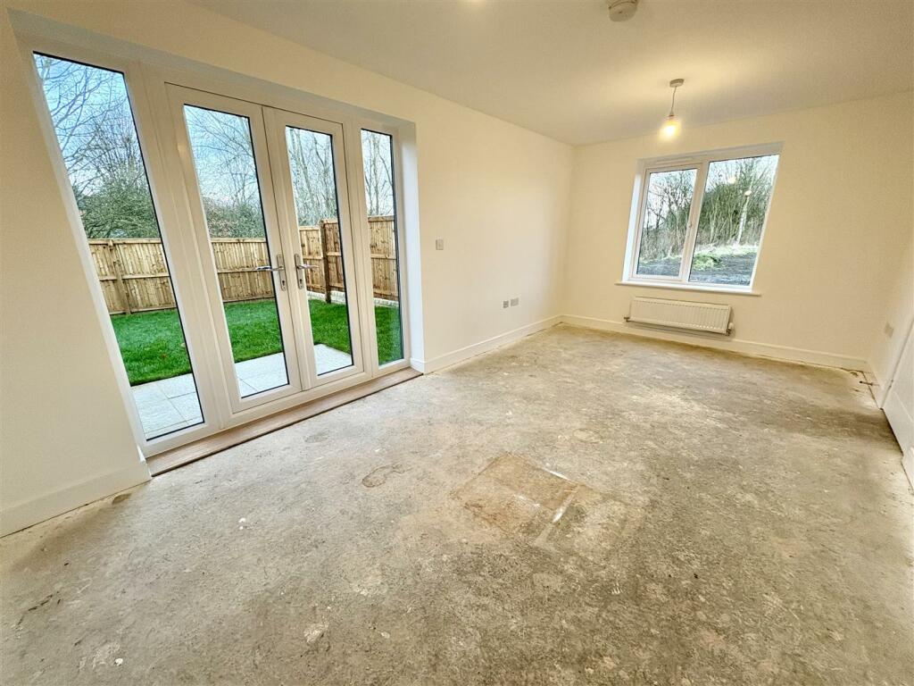 Bramleys Estate Agents - Stonebrooke Gardens - Ell