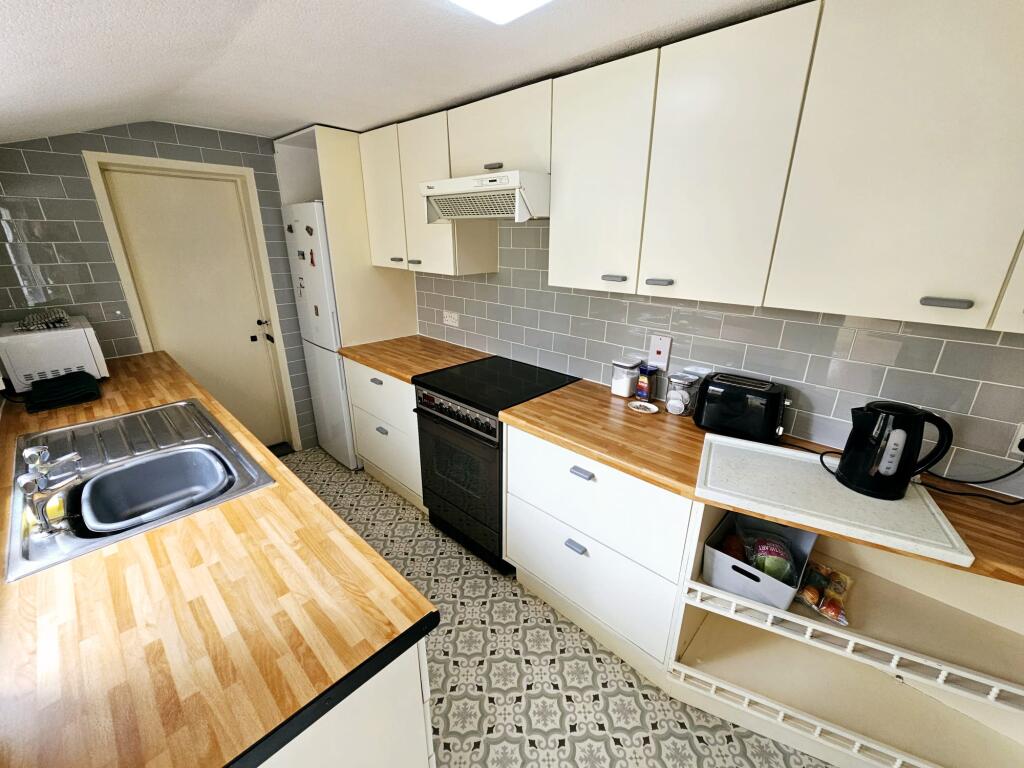 d8868ffb-886d-4c0e-8d7b-bad1de96038b