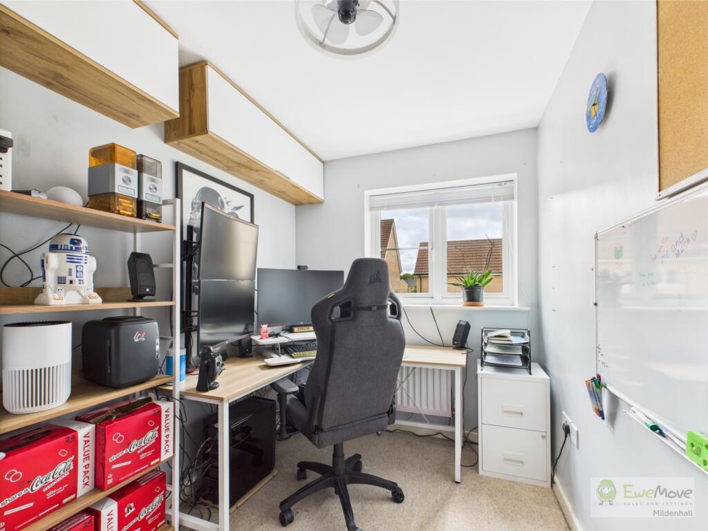 CAM03603G0-PR0036-STILL017