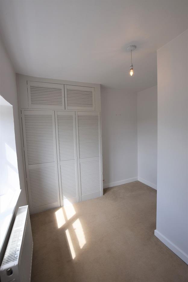 2 Slaughter Farm Cottages - Bedroom 3 - 1jpg.jpg