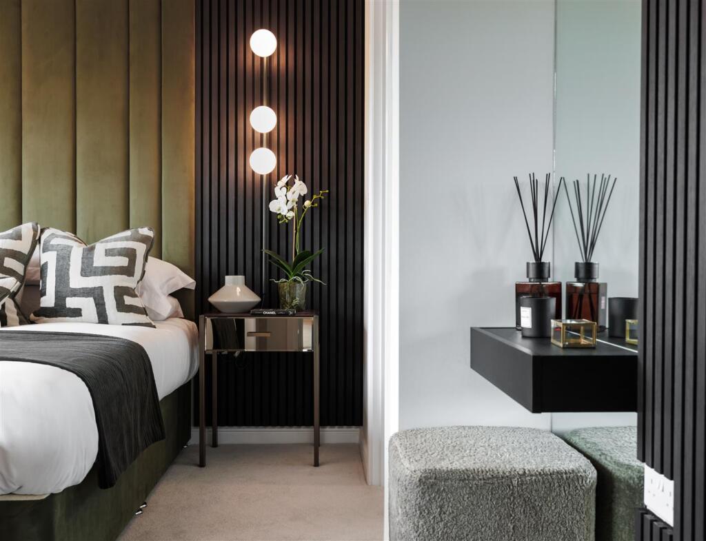 Brook Meadows-002.jpg