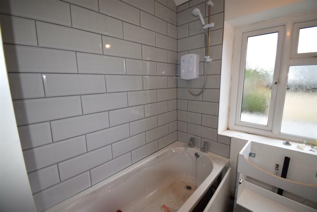 Bathroom .JPG