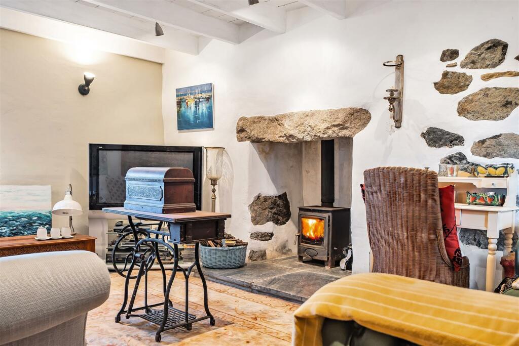 The Cottage - Lounge