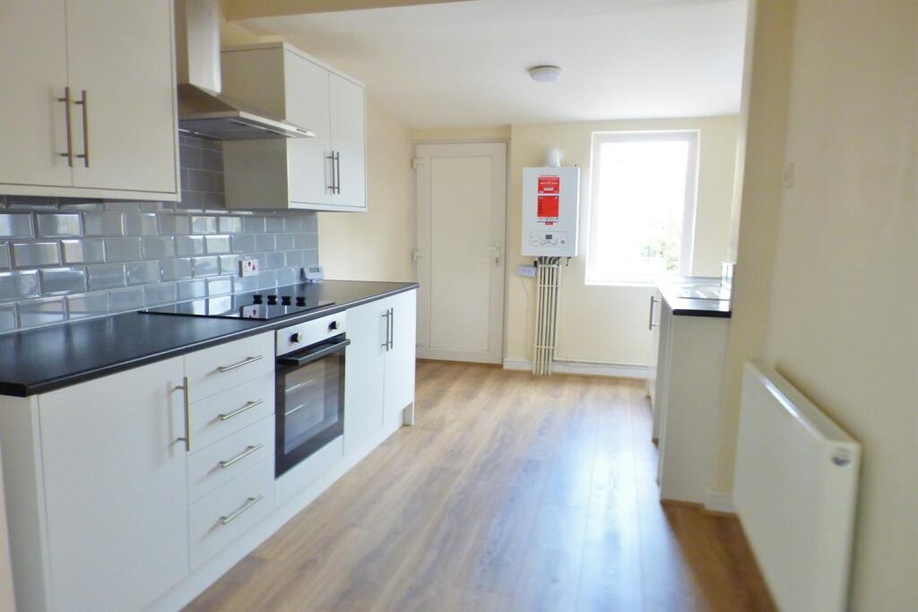 Kitchen 1
