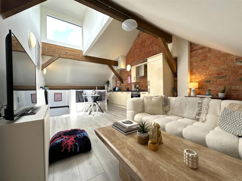 Open-Plan Living Space 226