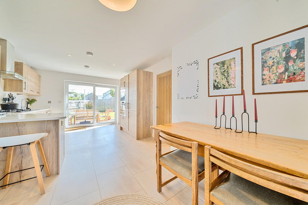 Kitchen/Living/Di...