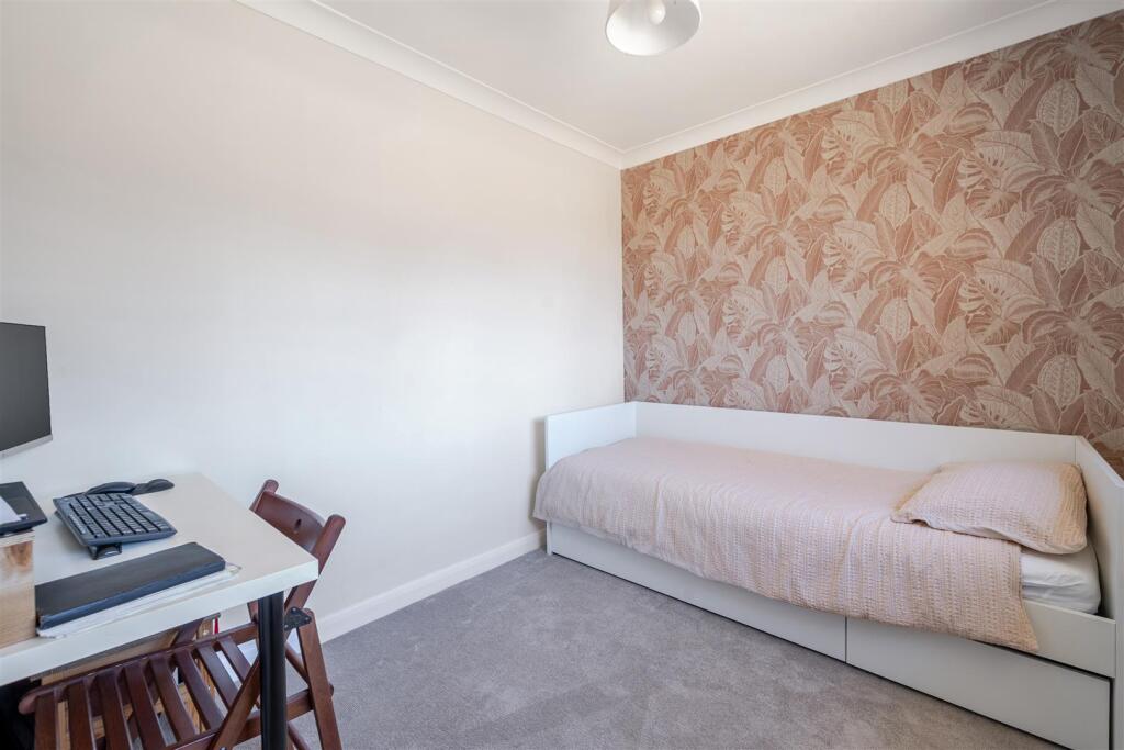 Court House, 20 Baker Street, Gayton (3).jpg