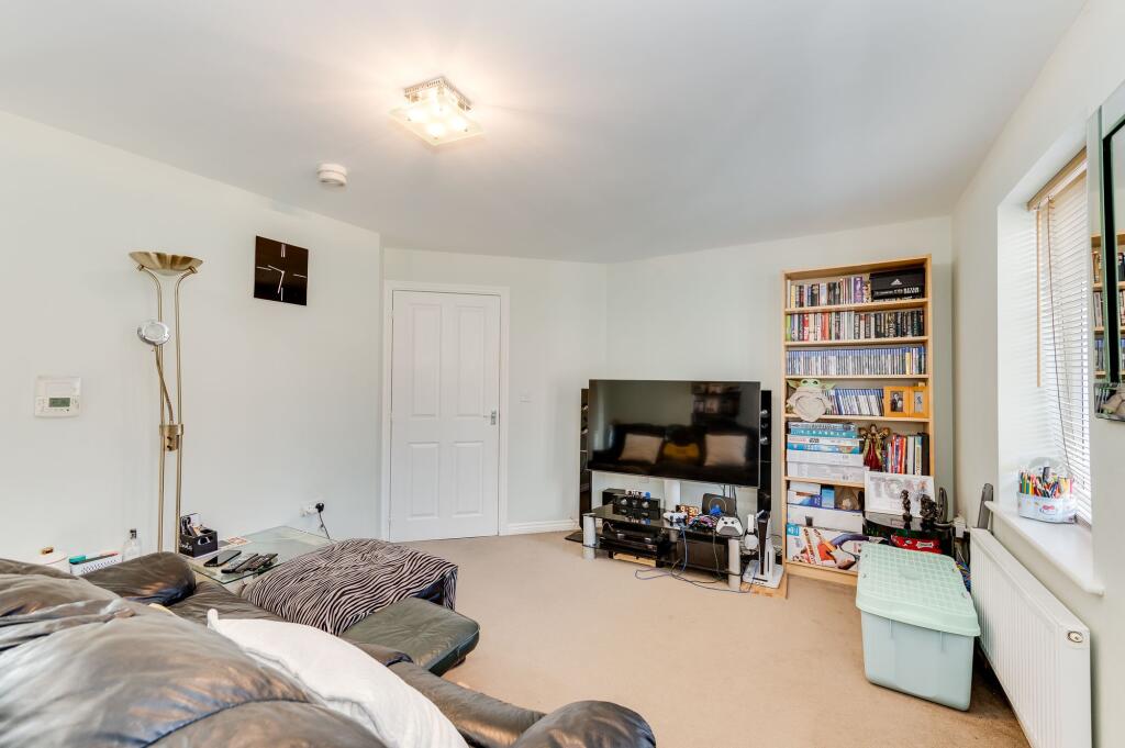KITCHEN AND DINER/LIVING ROOM