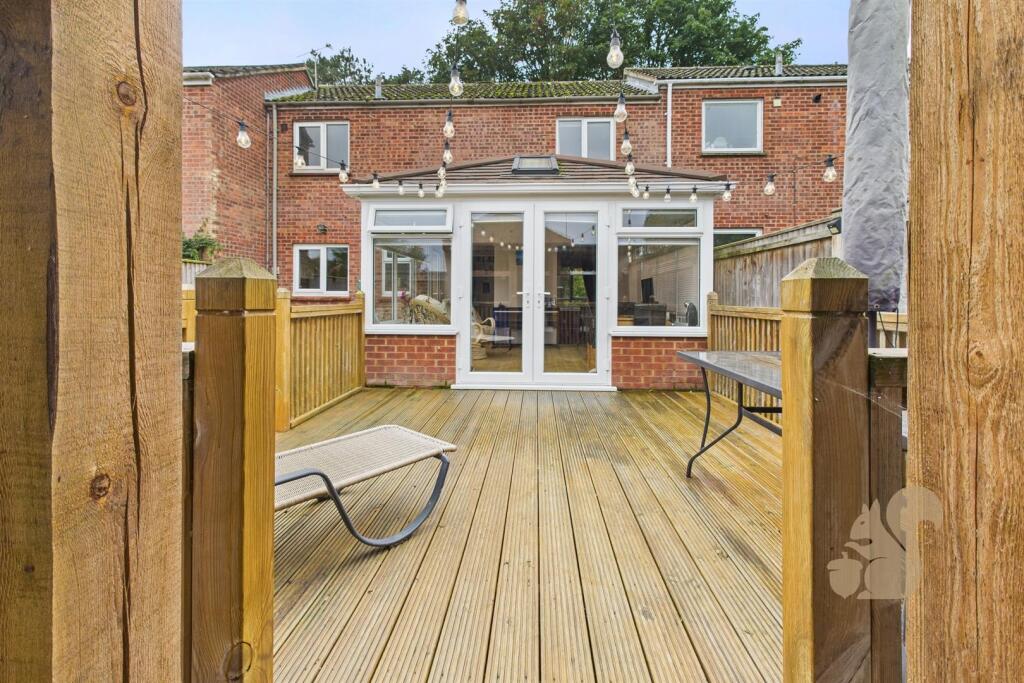 Decking &amp; Sunroom