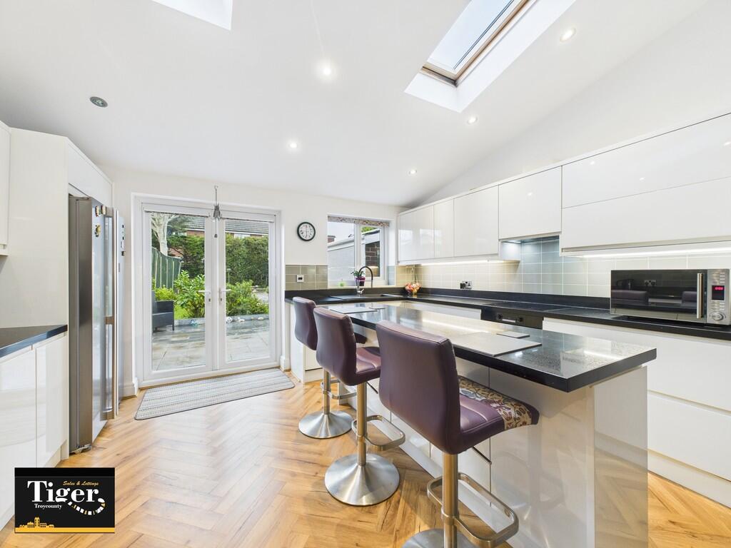 CAM03440G0-PR0302...