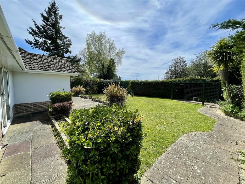garden2.jpg