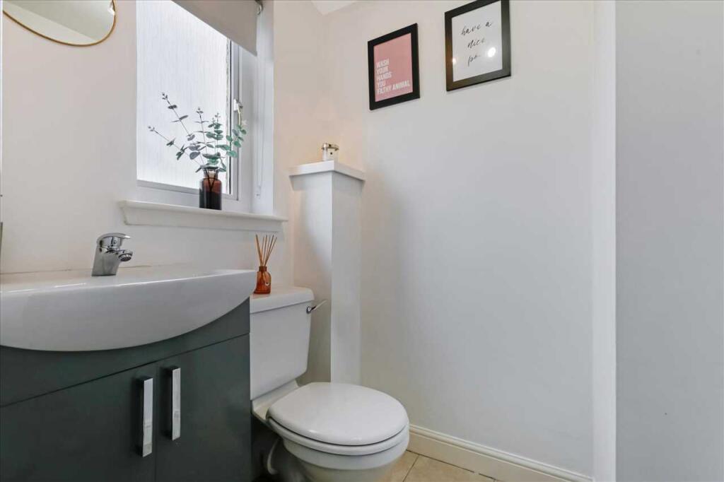 Lower Level WC
