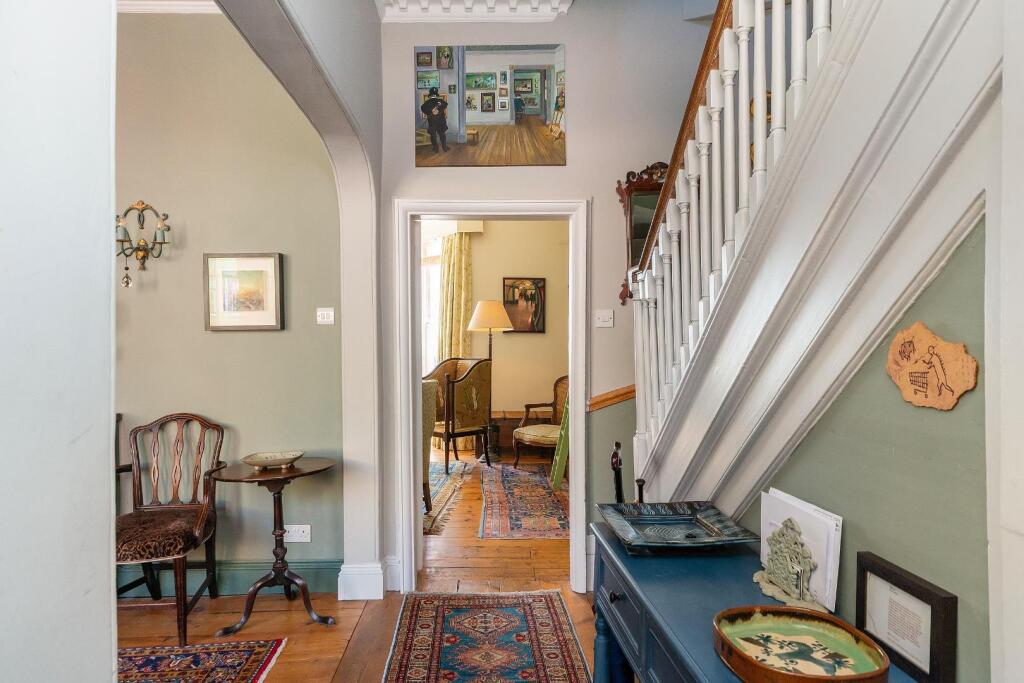 1S2PKN - Hallway A.jpg