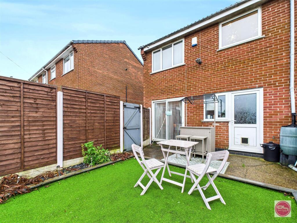 Chiltern Road, Swadlincote (18).jpg