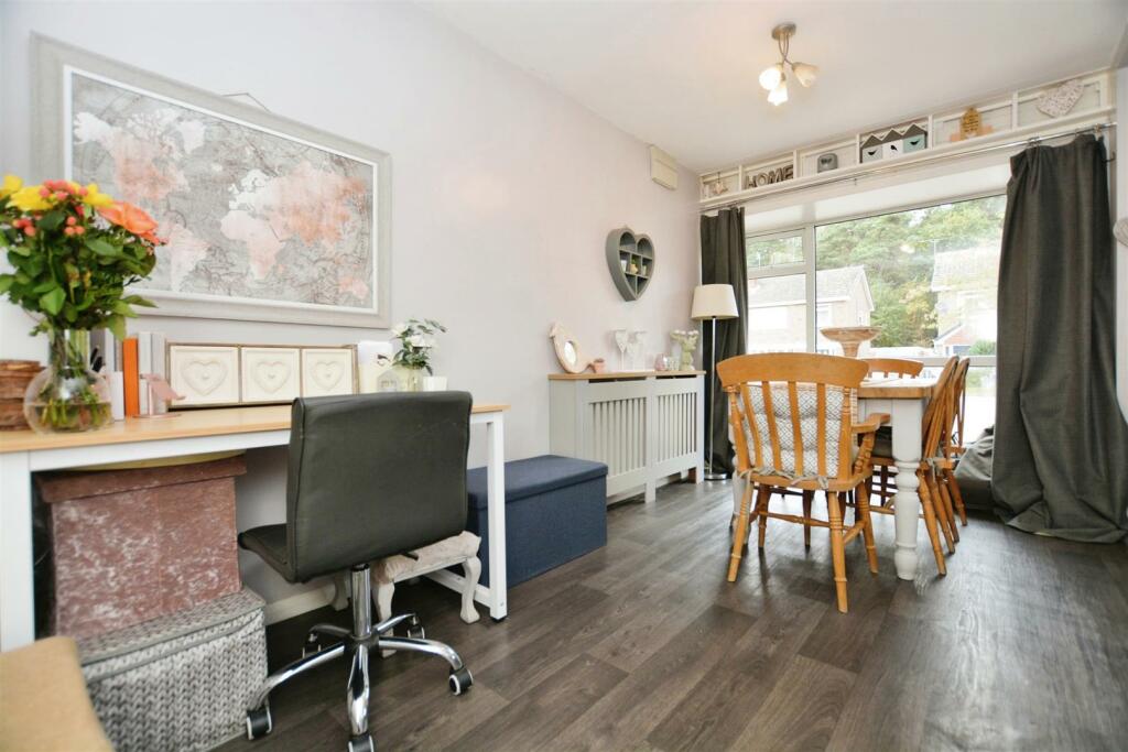 Lounge/Diner