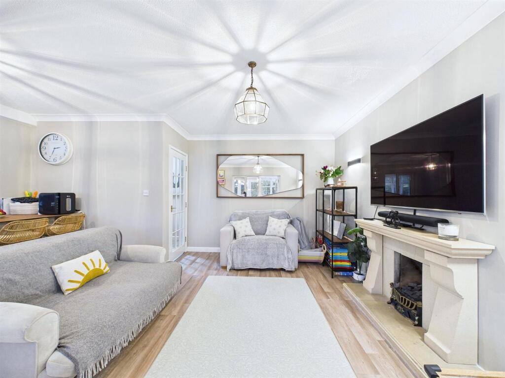 6 - 4 bedroom chalet bungalow.jpg