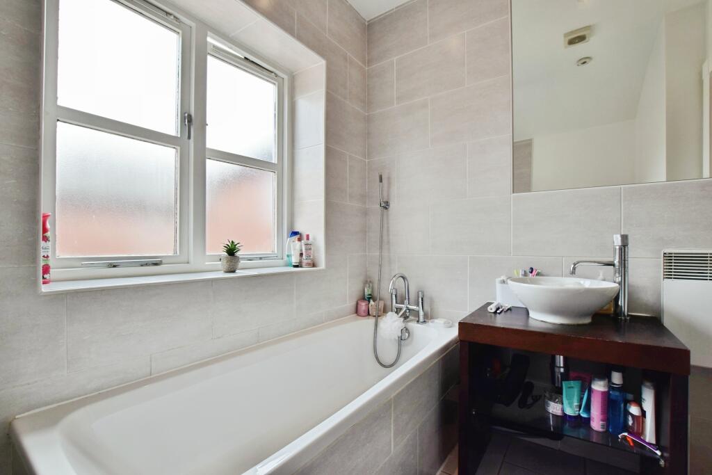 Bathroom 3 