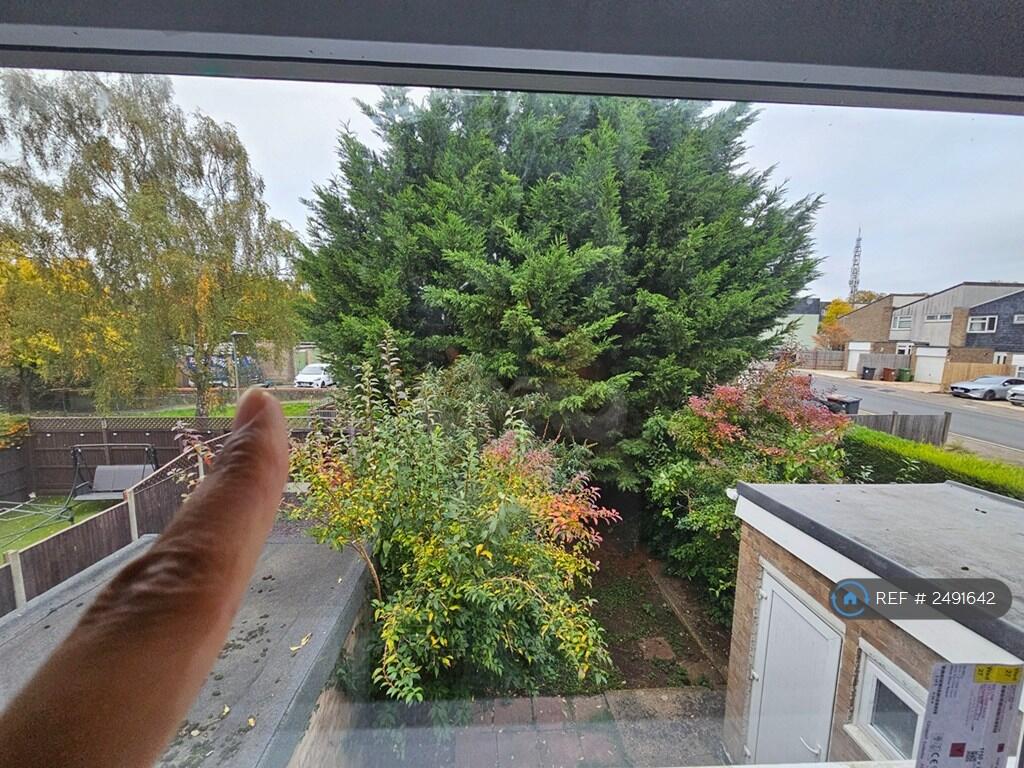 Views Of The Garden Access To The Park