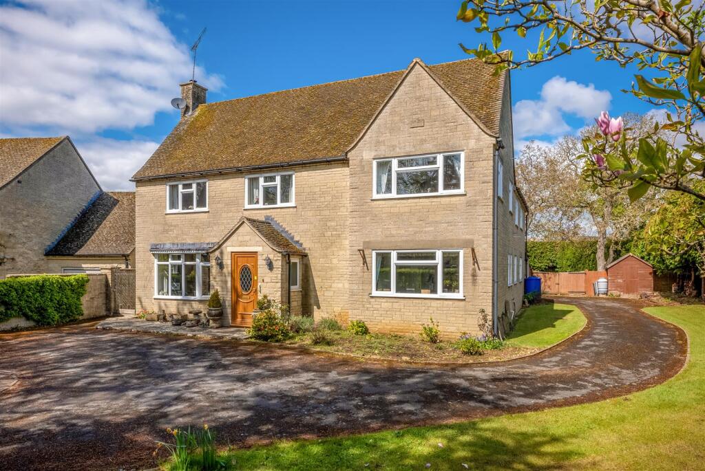 19 Ditchley Road-2.jpg