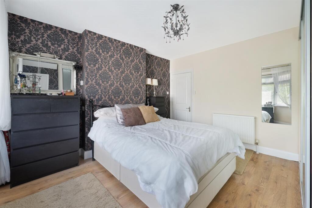 GREENHAYES AVENUE, 90 - 8.jpg