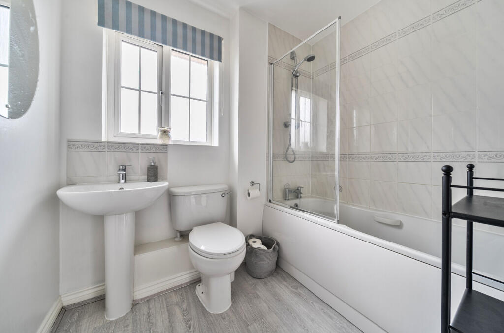 1328720-18-688b44...