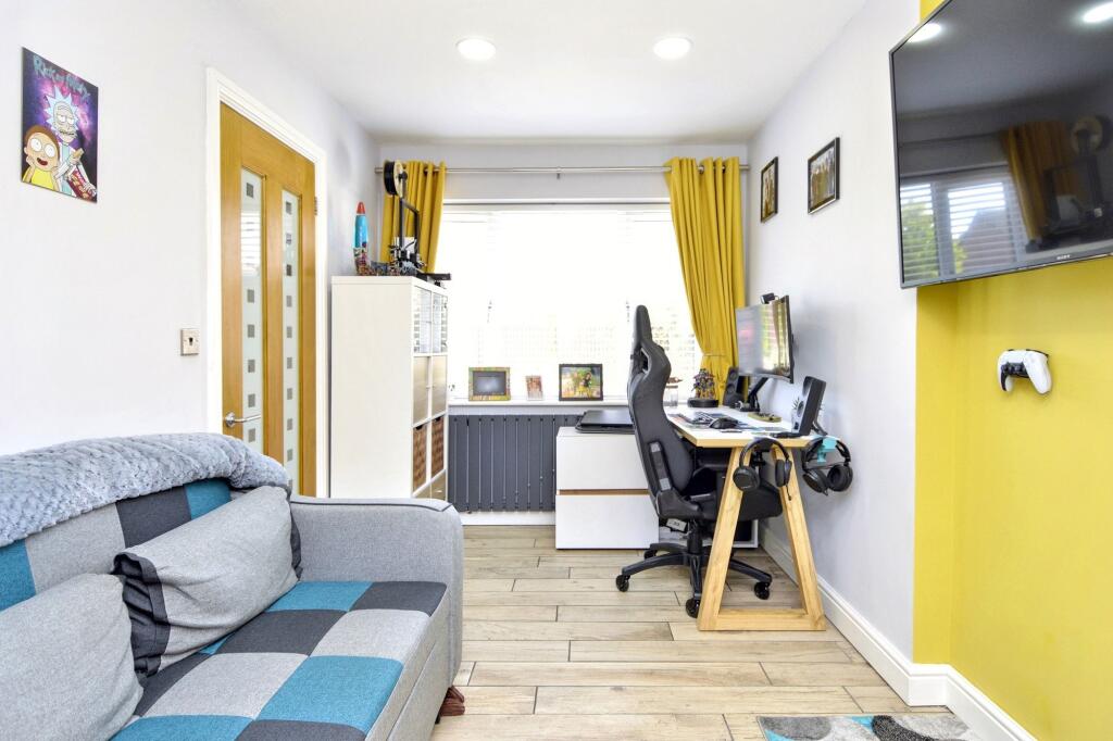 Downstairs Bedroom / Reception Room
