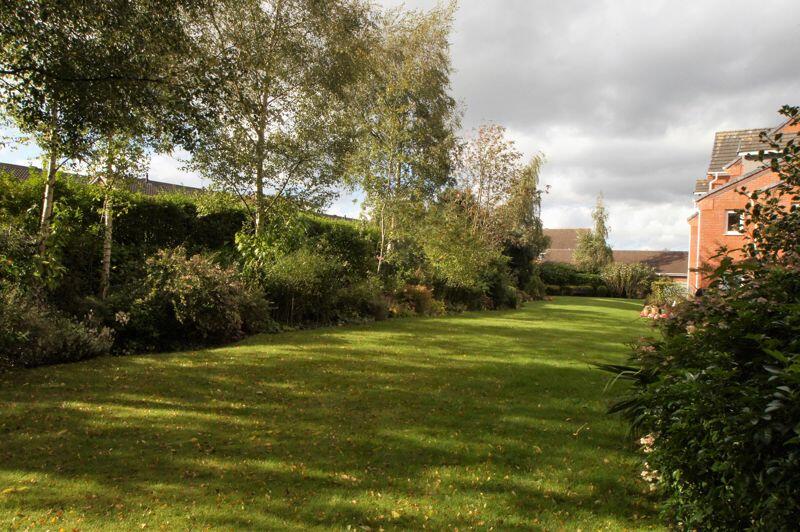 Lovell Court Communal Gardens