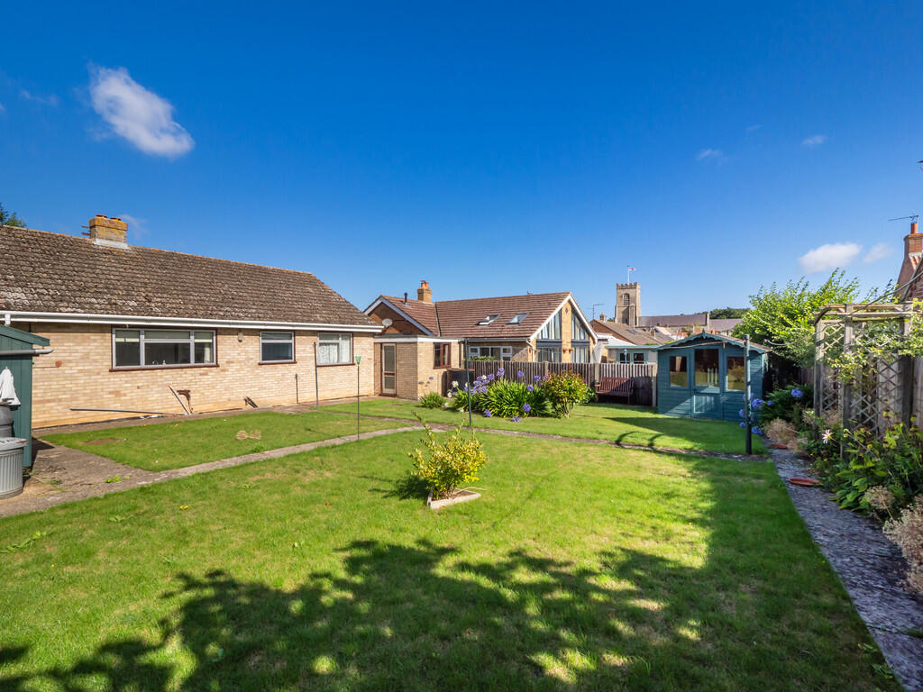 21WaveneyClose-6