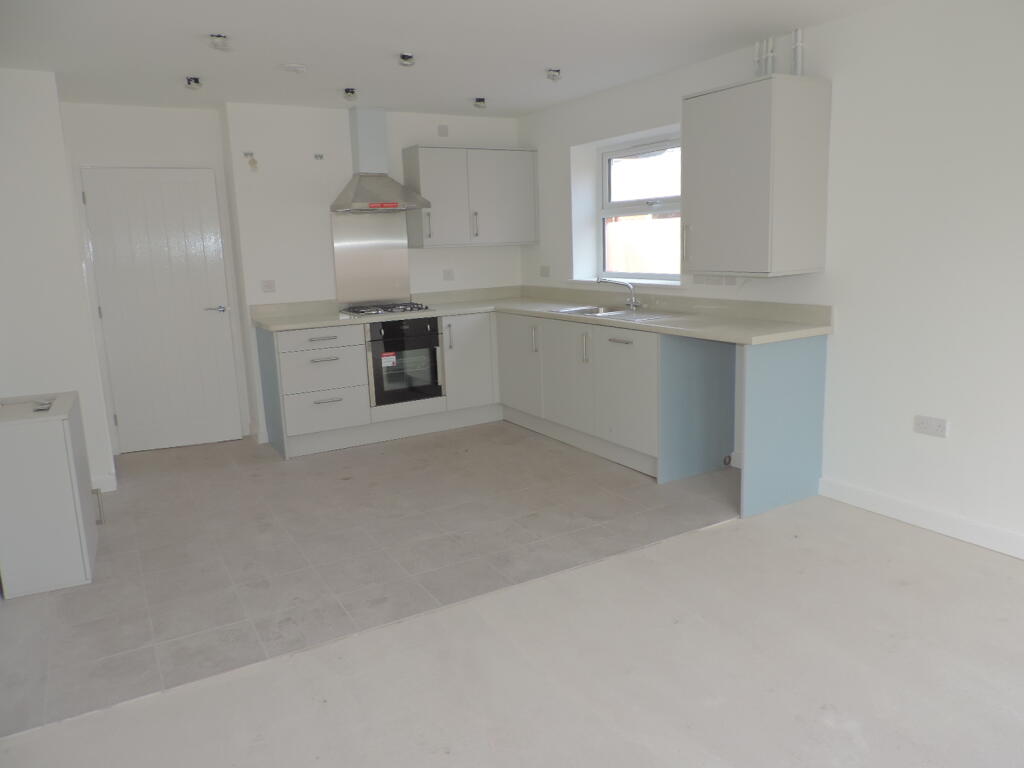 modern fitted kitchen/diner