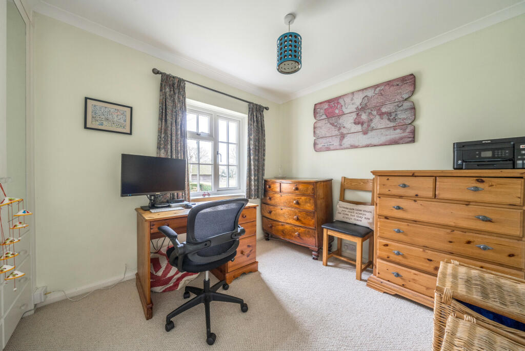 Bedroom/Study