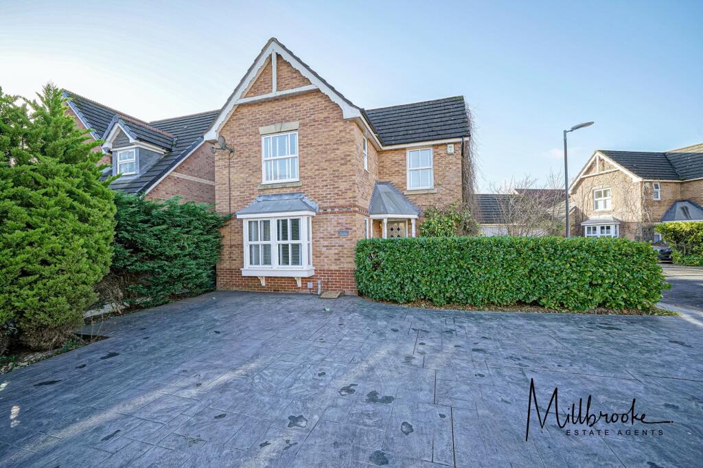 Bleasefell Chase, Worsley, M28